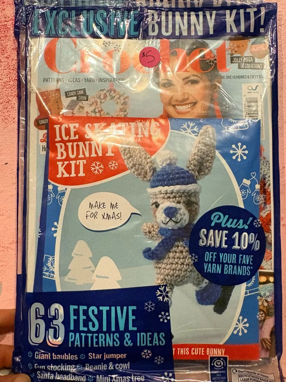 BN UNOPENED CROCHET MAGAZINE KIT